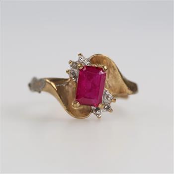10kt Gold Two-tone Pink Stone Diamond Accent Ring