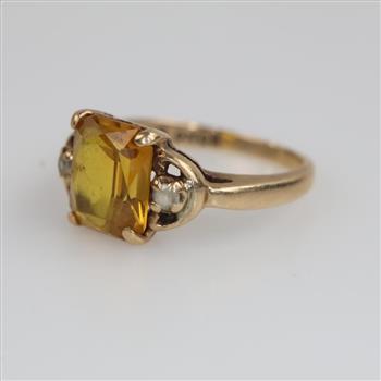 10kt Gold Yellow And Clear Stone Ring
