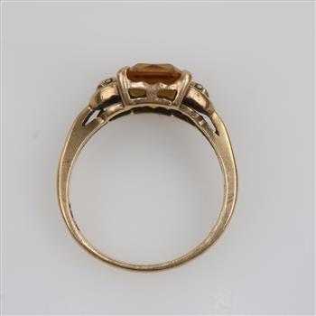 10kt Gold Yellow And Clear Stone Ring