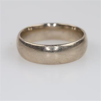 10kt White Gold Band
