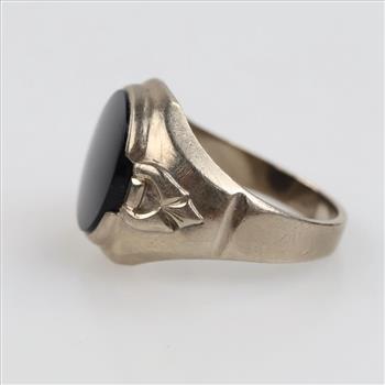 10kt White Gold Black Stone Ring