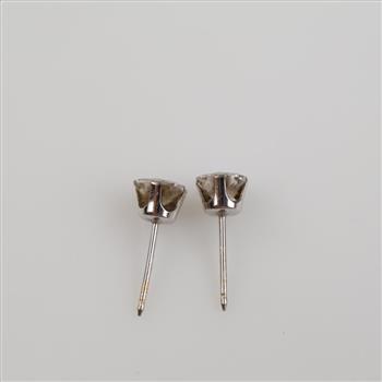 10kt White Gold Clear Stone Square Stud Earrings