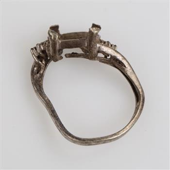 10kt White Gold Diamond Accent Ring