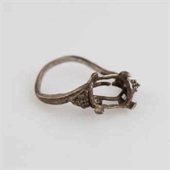 10kt White Gold Diamond Accent Ring