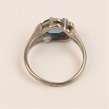 10kt White Gold Diamond Blue Stone Ring