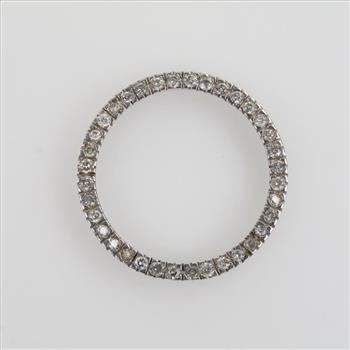 10kt White Gold Diamond Circle Pendant