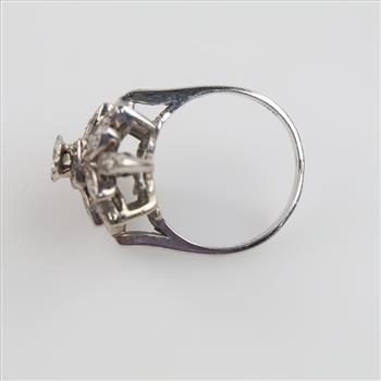 10kt White Gold Diamond Cluster Ring