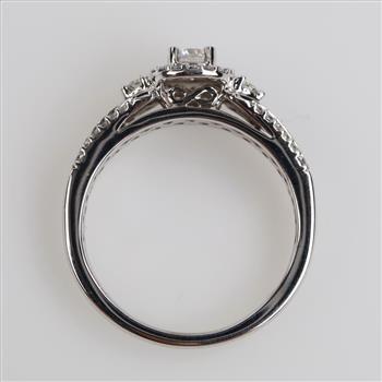 10kt White Gold Diamond Engagement Ring