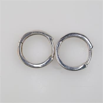 10kt White Gold Diamond Huggie Hoop Earrings