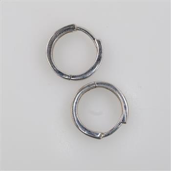 10kt White Gold Diamond Huggie Hoop Earrings