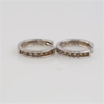10kt White Gold Diamond Huggie Hoop Earrings