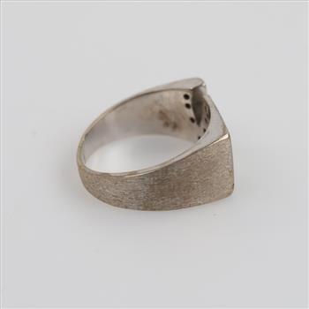 10kt White Gold Diamond Initial Ring