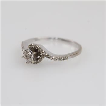 10kt White Gold Diamond Ring