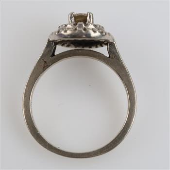10kt White Gold Diamond Ring