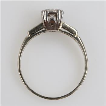 10kt White Gold Diamond Ring