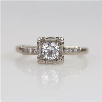 10kt White Gold Diamond Ring