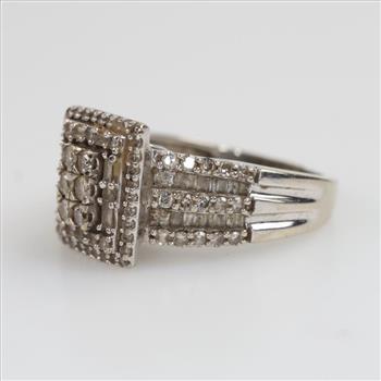 10kt White Gold Diamond Ring