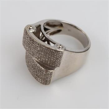 10kt White Gold Diamond Ring
