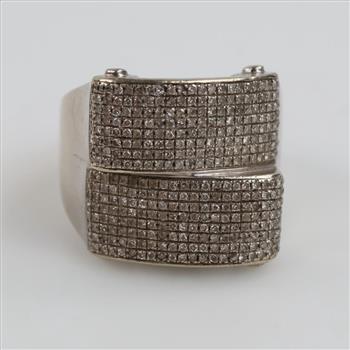 10kt White Gold Diamond Ring