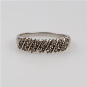 10kt White Gold Diamond Ring