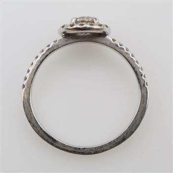 10kt White Gold Diamond Ring