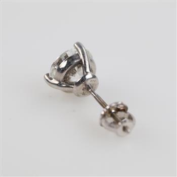 10kt White Gold Diamond Stud Earring