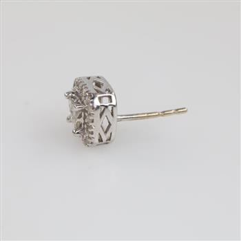 10kt White Gold Diamond Stud Earring