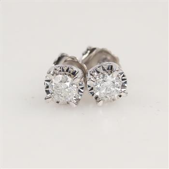 10kt White Gold Diamond Stud Earrings
