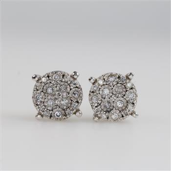 10kt White Gold Diamond Stud Earrings