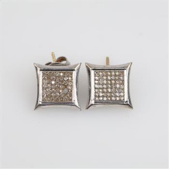 10kt White Gold Diamond Stud Earrings