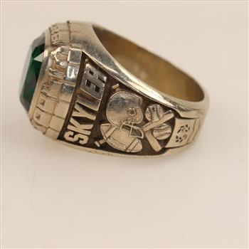 10kt White Gold Green Stone Class Ring