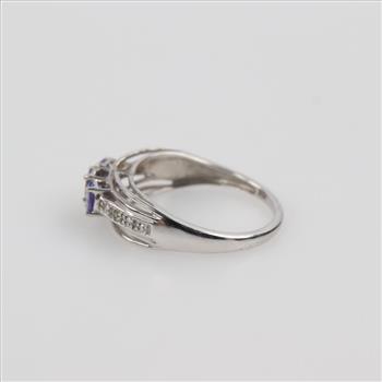 10kt White Gold Periwinkle And Clear Stone Ring