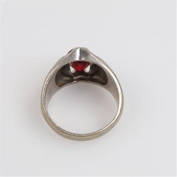 10kt White Gold Red Stone Ring