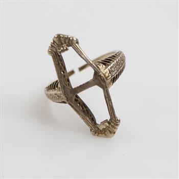 10kt White Gold Ring