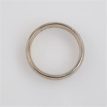10kt White Gold Ring