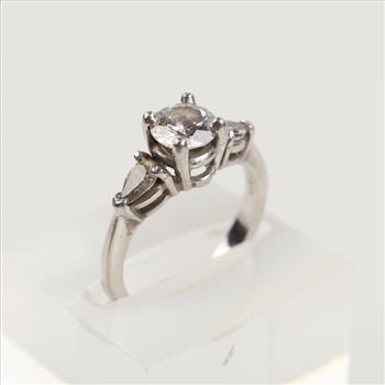 1.10cts TW Diamond Platinum Ring -Evaluated By Our Certified Gemologist-AGS/GIA