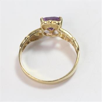 13k Gold 2.16g Claddagh Ring With Purple Stone