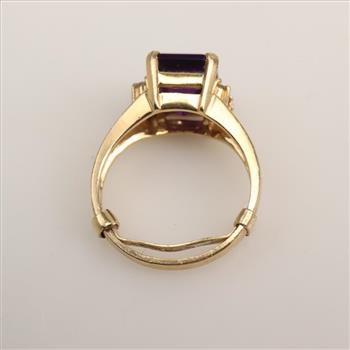 14kt Gold Amethyst Diamond Accent Ring