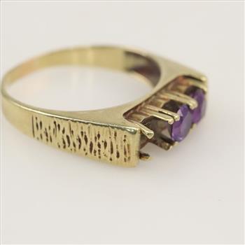 14kt Gold Amethyst Signet Ring