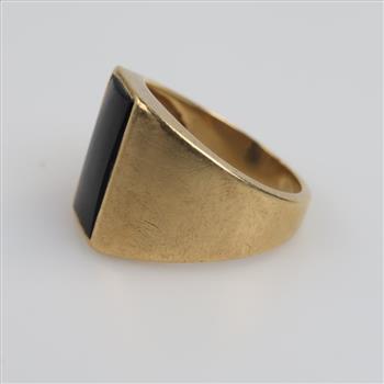 14kt Gold Black Stone Signet Ring