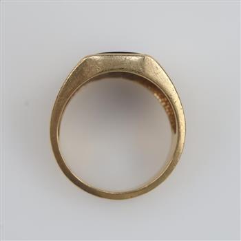 14kt Gold Black Stone Signet Ring