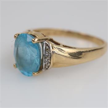 14kt Gold Blue And Clear Stone Ring