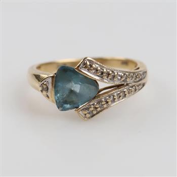 14kt Gold Blue Stone Diamond Accent Ring