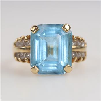 14kt Gold Blue Stone Diamond Ring