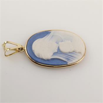 14kt Gold Cameo Pendant