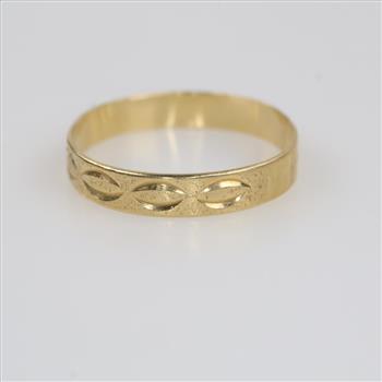 14kt Gold Carved Band