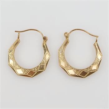 14kt Gold Carved Hollow Hoop Earrings