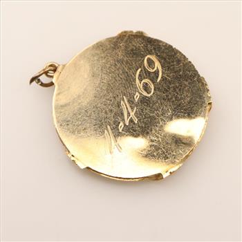 14kt Gold Chai Pendant