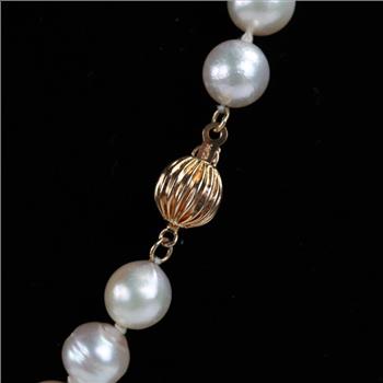 14kt Gold Clasp Pearl Necklace