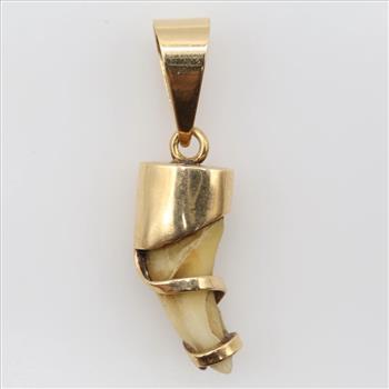 14kt Gold Claw Pendant